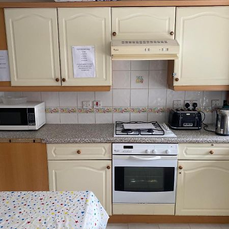 Single Room Only For One Adult Southall Eksteriør billede